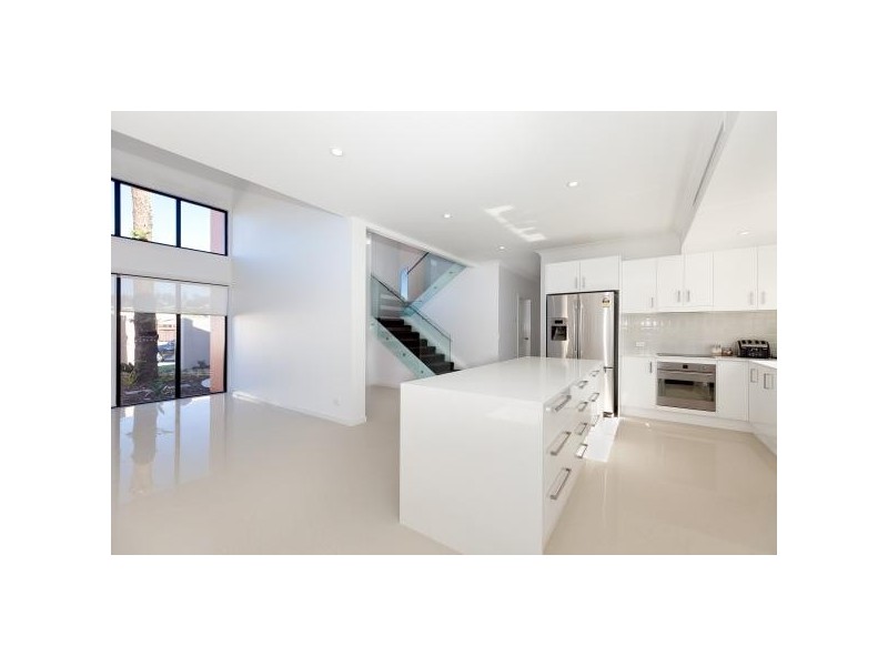 1 Cormack Place, Currumbin Waters QLD 4223