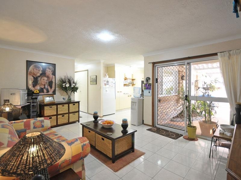 21 Treeview Drive, Burleigh Waters QLD 4220