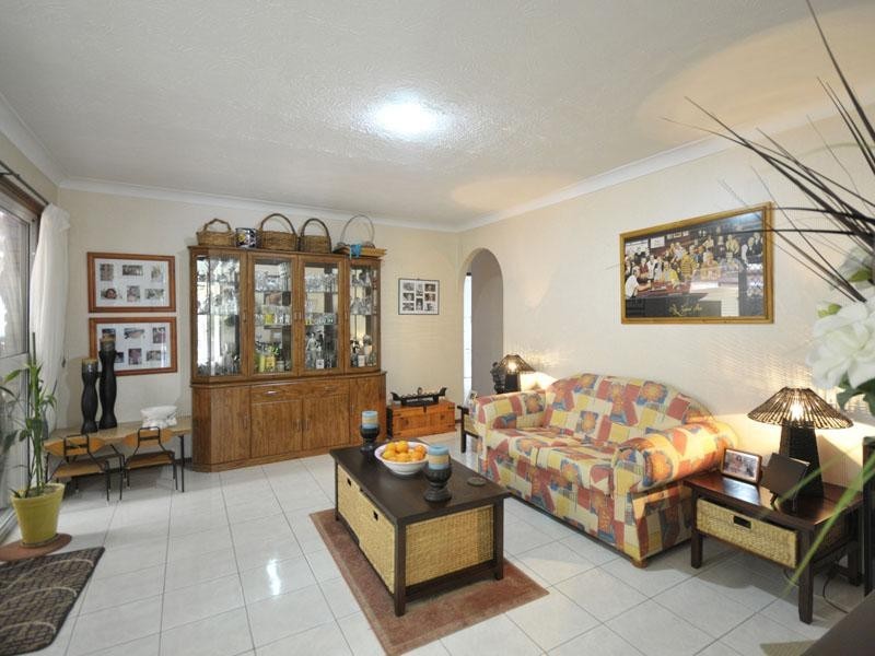 21 Treeview Drive, Burleigh Waters QLD 4220