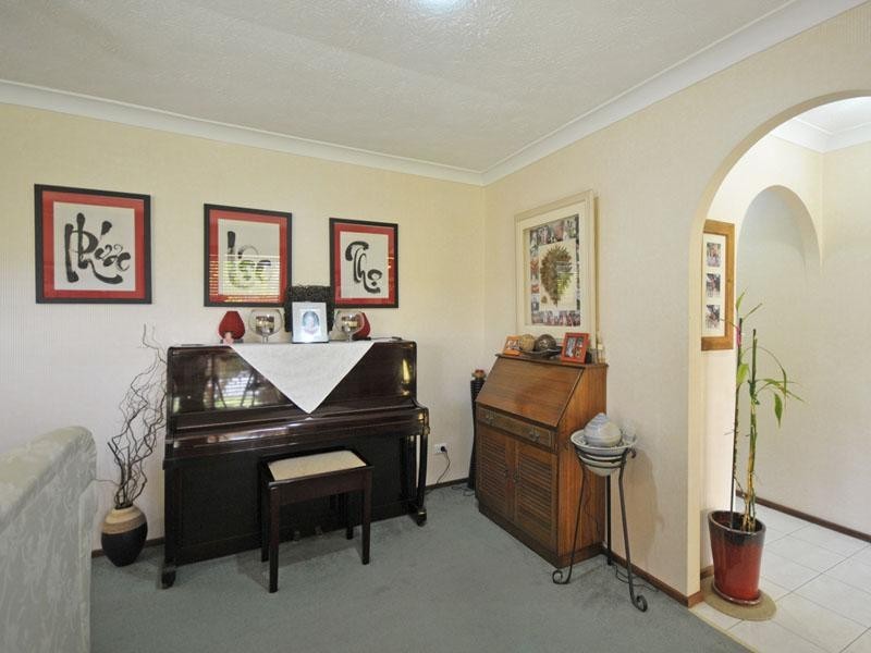 21 Treeview Drive, Burleigh Waters QLD 4220