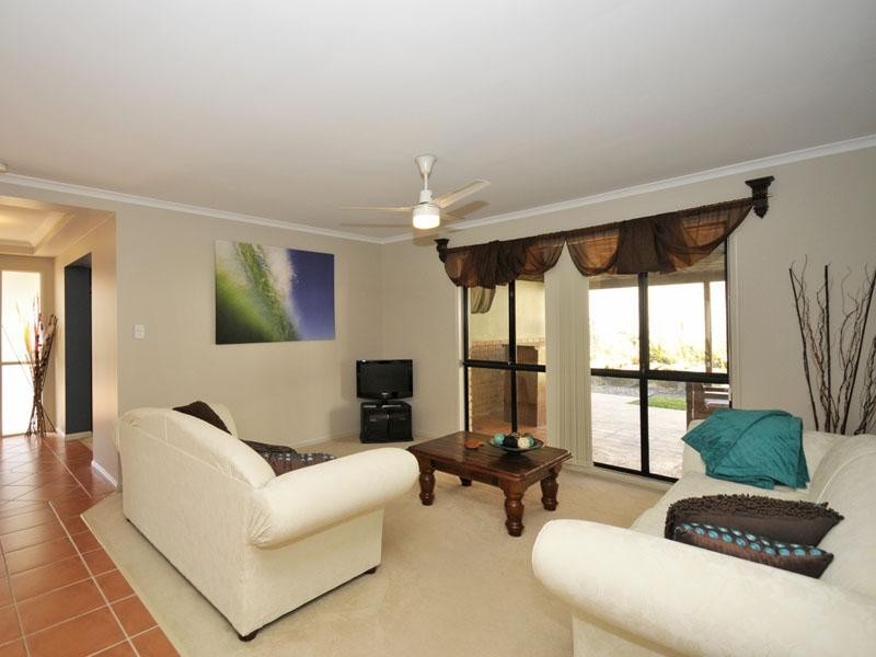 14 Sea Eagle Drive, Burleigh Waters QLD 4220