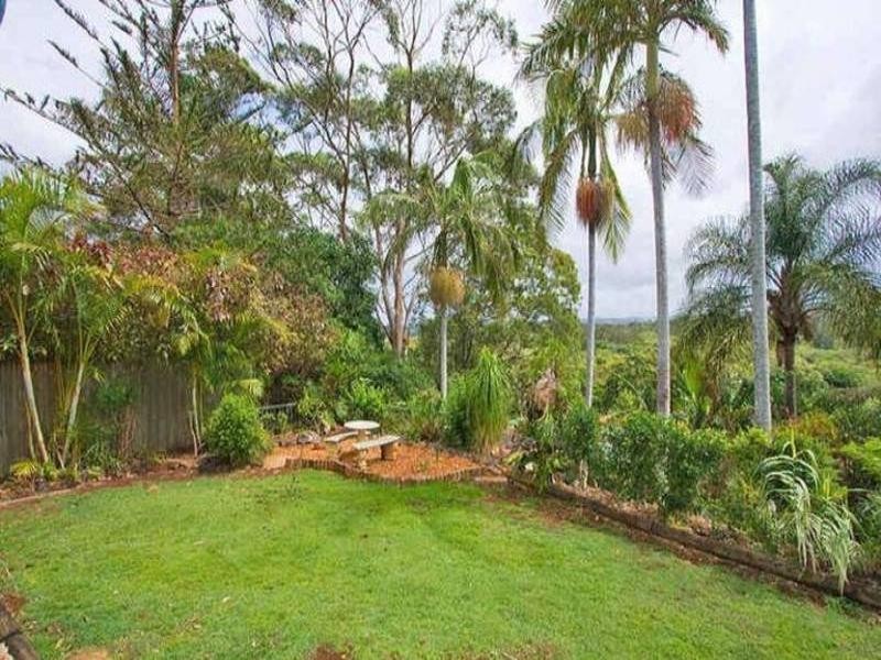 22 Hibiscus Parade, Banora Point NSW 2486