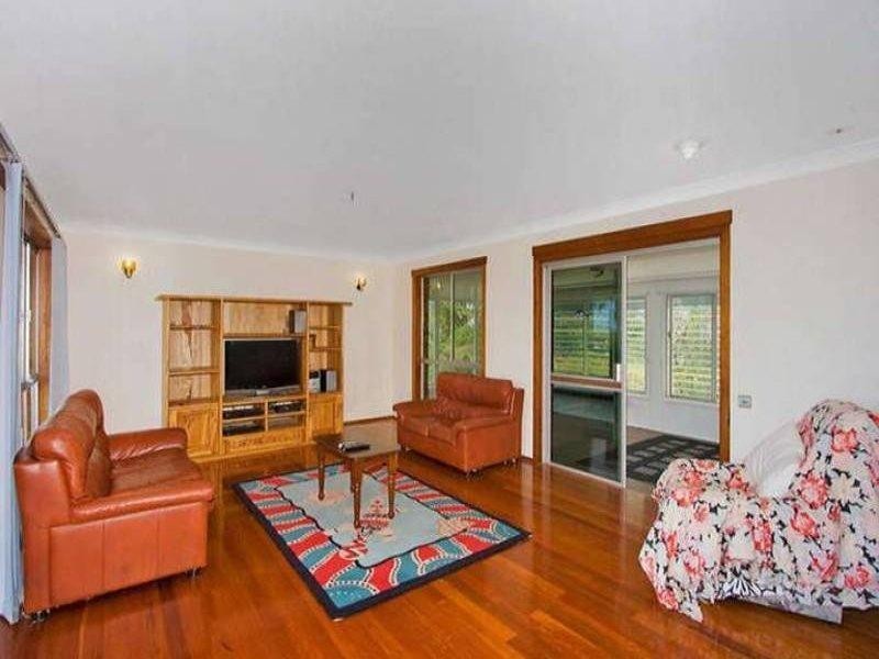 22 Hibiscus Parade, Banora Point NSW 2486