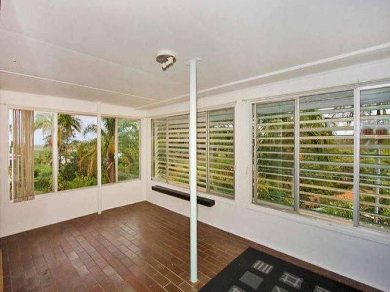 22 Hibiscus Parade, Banora Point NSW 2486