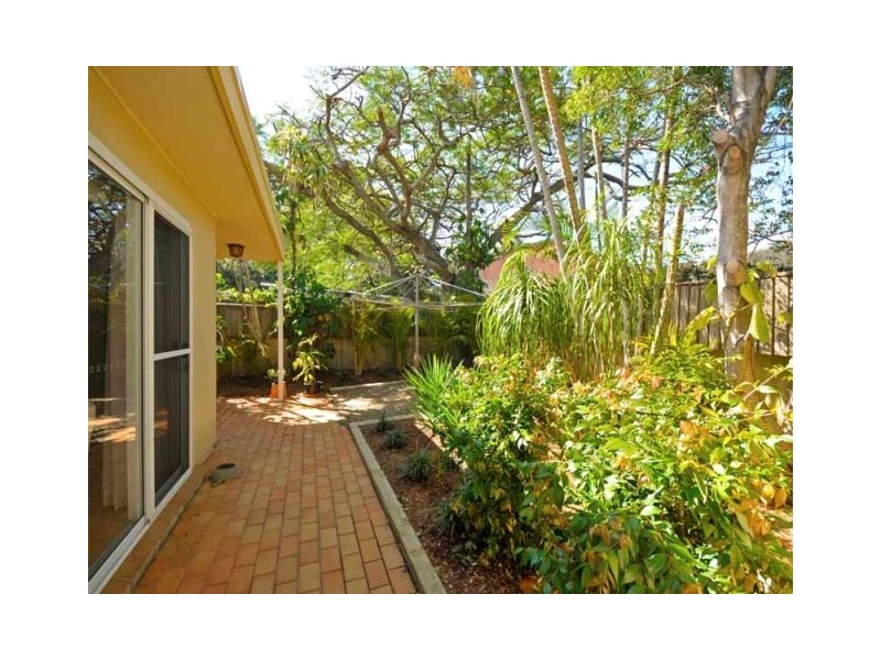 16 Santa Monica Road, Miami QLD 4220