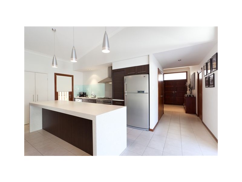 3 Campelles Avenue, Varsity Lakes QLD 4227