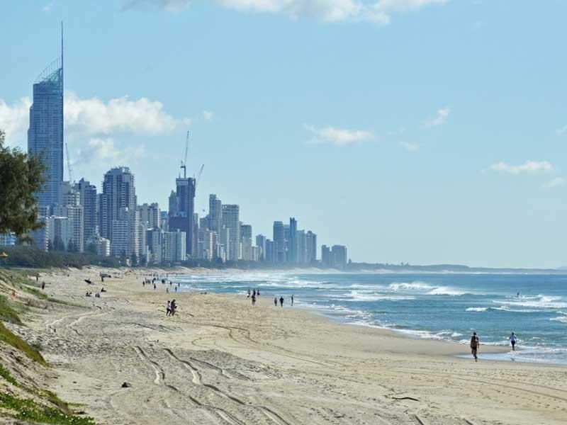 2/10 Messines Crescent, Miami QLD 4220