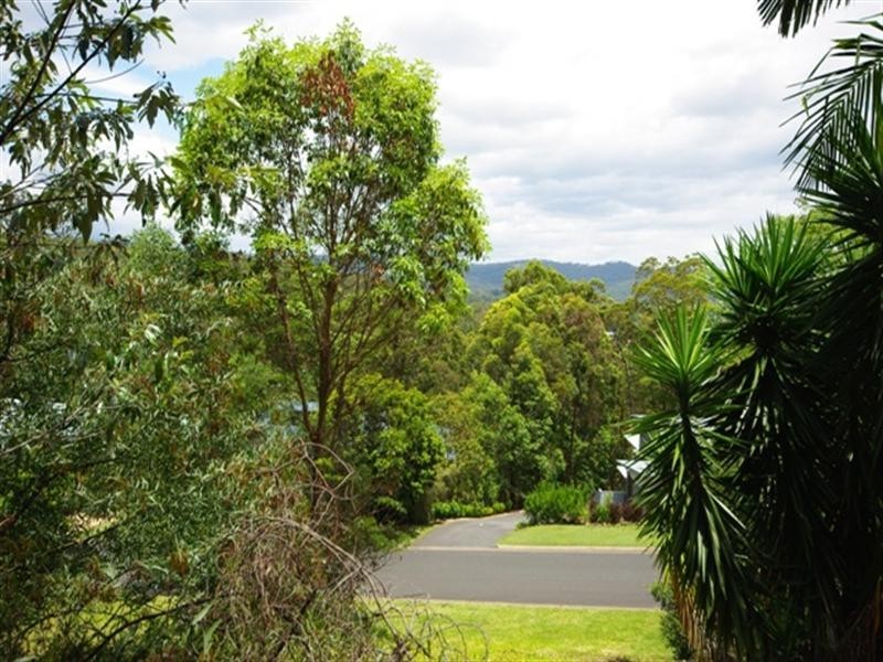 12 Forest Drive, Elanora QLD 4221