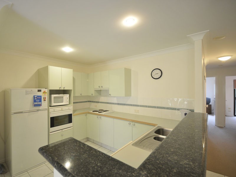 B19 Great Hall Drive, Miami QLD 4220