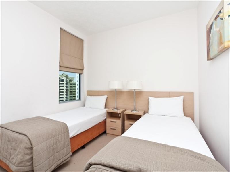 1103/18 Fern Street, Surfers Paradise QLD 4217