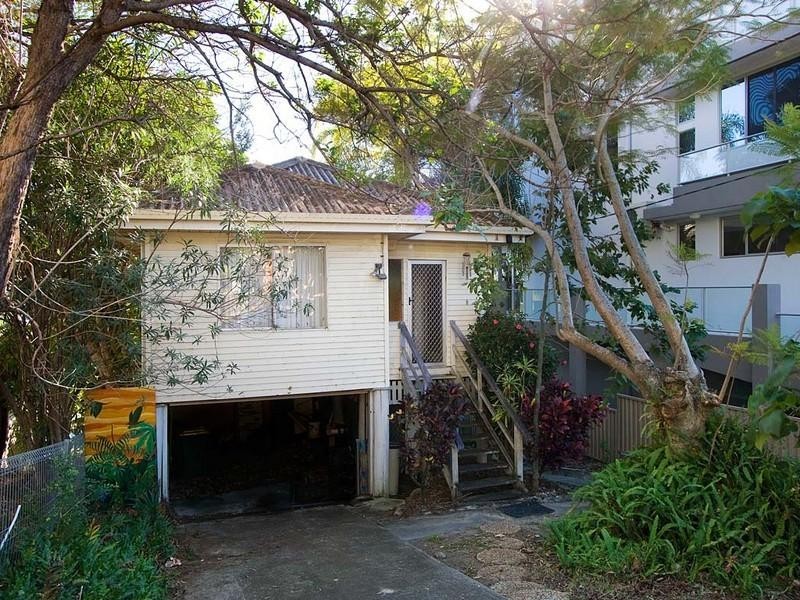 23 Ewart Street, Burleigh Heads QLD 4220