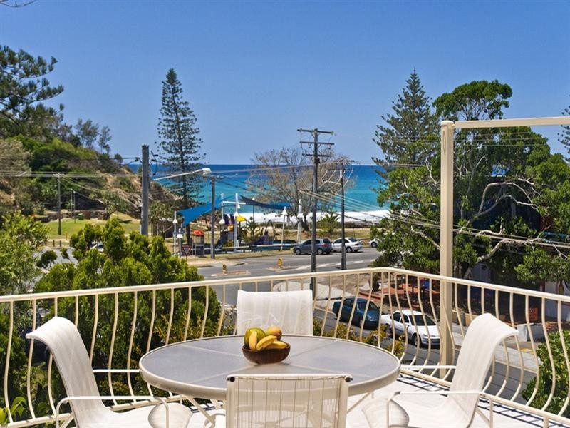 11 Kelly Avenue, Miami QLD 4220