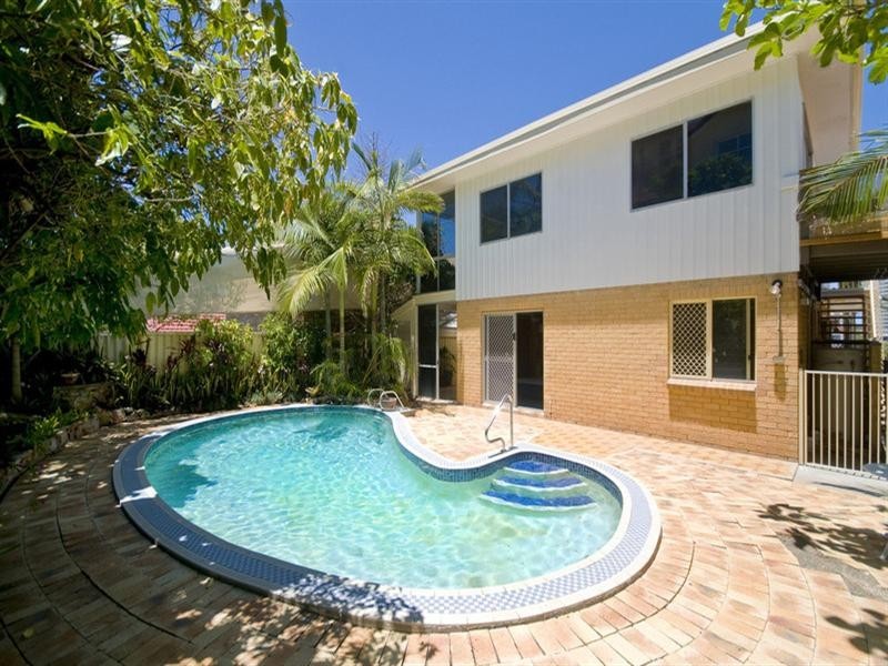 11 Kelly Avenue, Miami QLD 4220