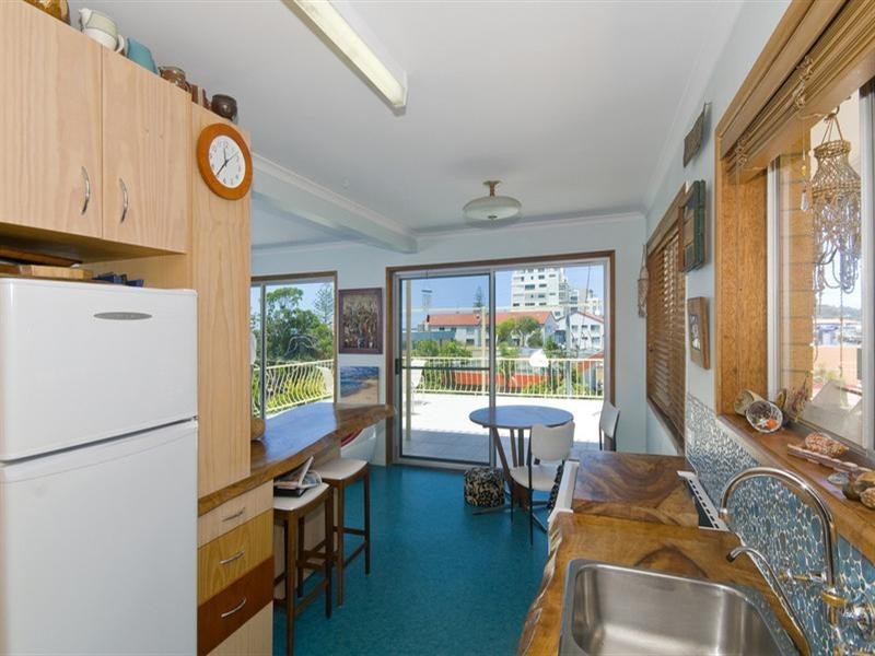 11 Kelly Avenue, Miami QLD 4220