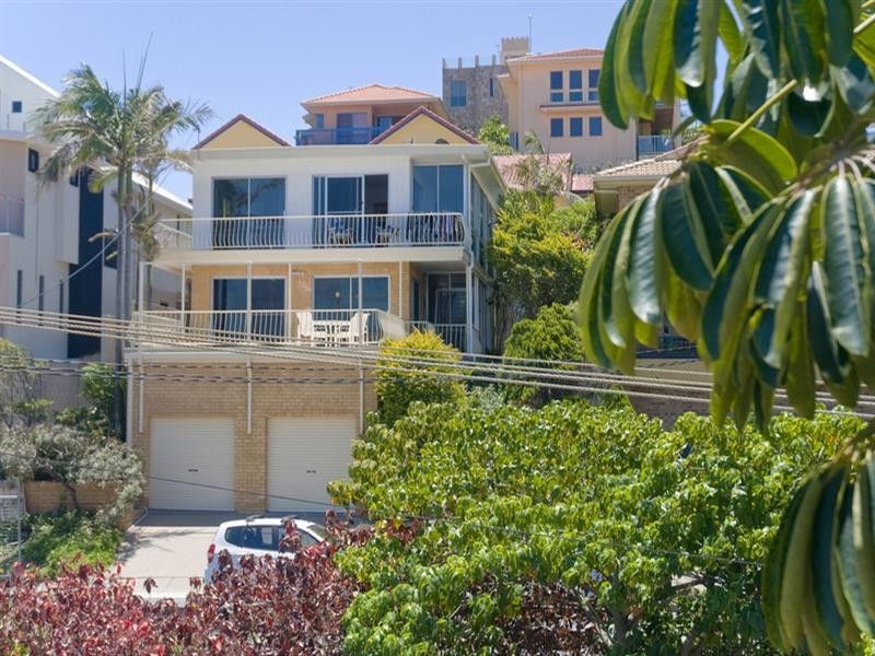 11 Kelly Avenue, Miami QLD 4220