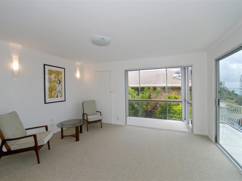 11 Kelly Avenue, Miami QLD 4220