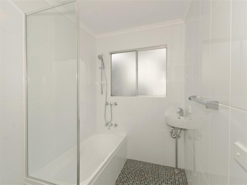 11 Kelly Avenue, Miami QLD 4220