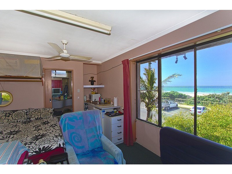 222 Pacific Parade, Bilinga QLD 4225