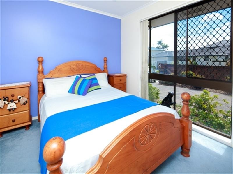 11 Garden Grove, Carrara QLD 4211