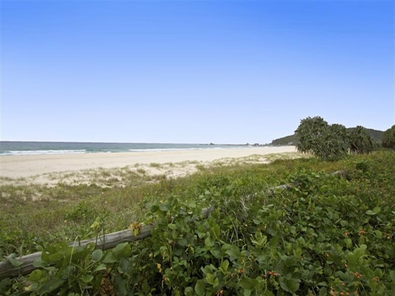 41 Jefferson Lane, Palm Beach QLD 4221