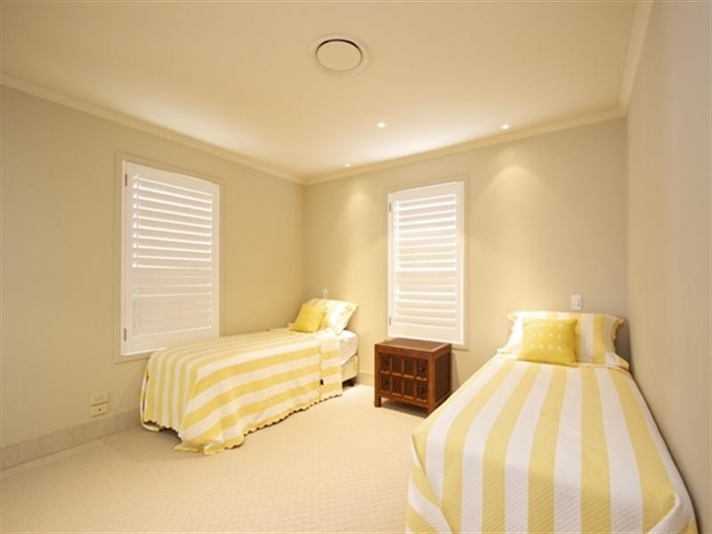 41 Jefferson Lane, Palm Beach QLD 4221