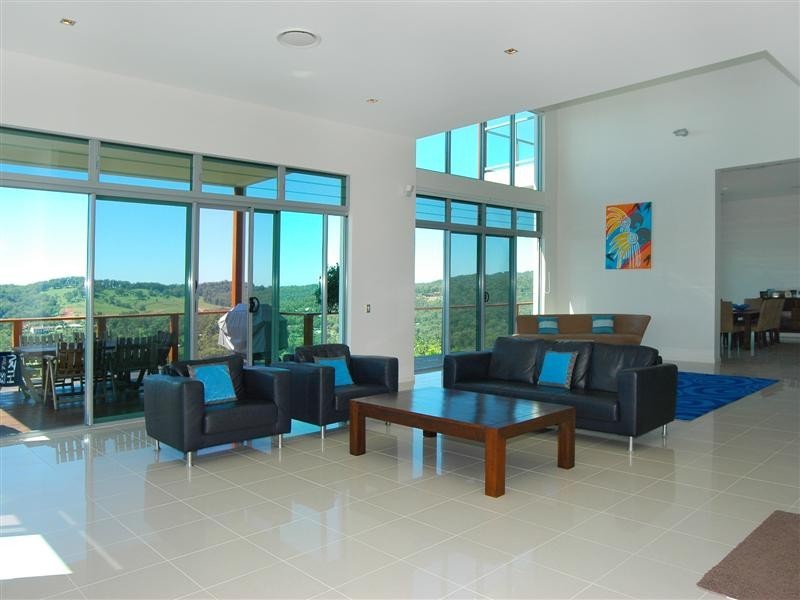 68 Strawberry Road, Mudgeeraba QLD 4213