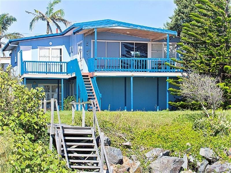 291 and 291a Golden Four Drive, Bilinga QLD 4225