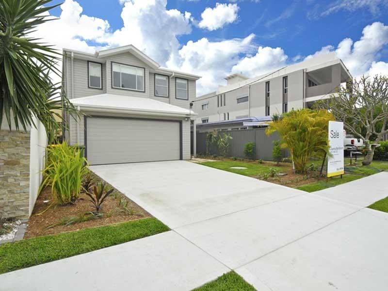 19 Ventura Road, Mermaid Beach QLD 4218