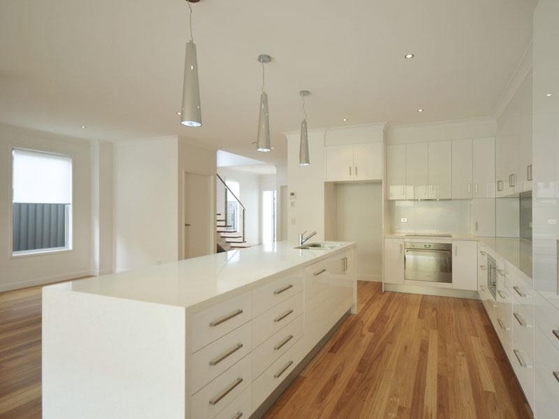 19 Ventura Road, Mermaid Beach QLD 4218