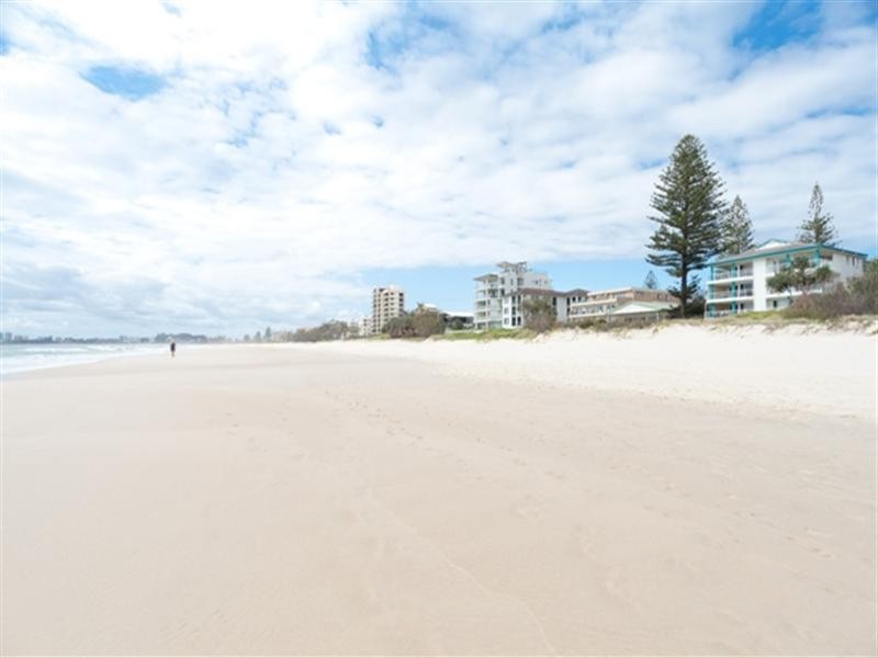 9/359 Golden Four Drive, Tugun QLD 4224