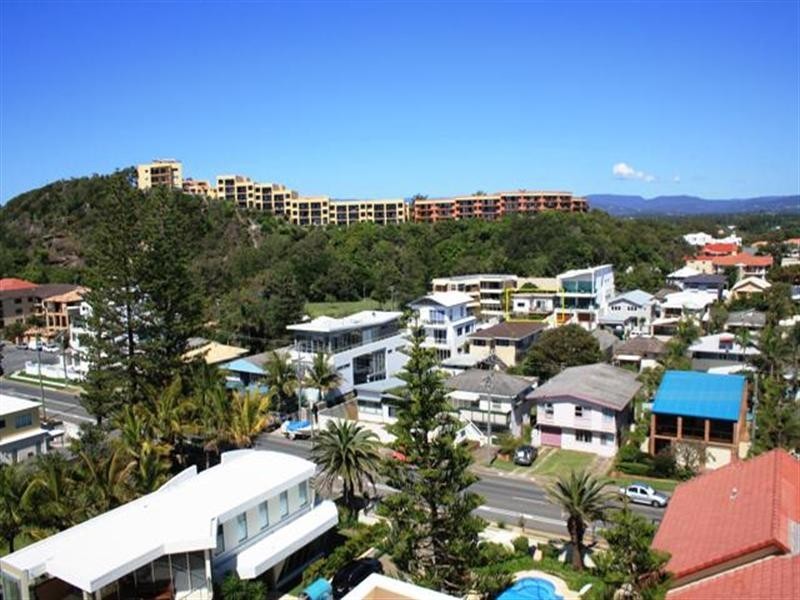 4 Seagull Avenue, Mermaid Beach QLD 4218