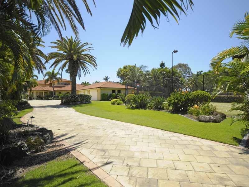 28 Maryland Avenue, Carrara QLD 4211