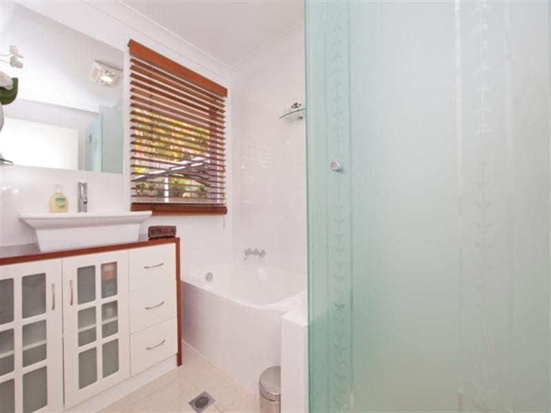 3 Palona Place, Ashmore QLD 4214