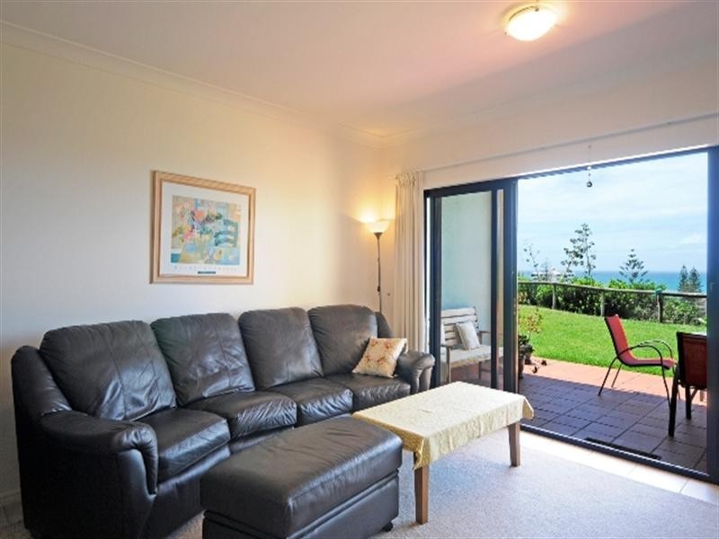 2D ‘Magic Mountain Apartments’ Great Hall Drive, Miami QLD 4220