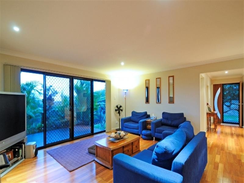 59 Sky Royal Terrace, Burleigh Heads QLD 4220