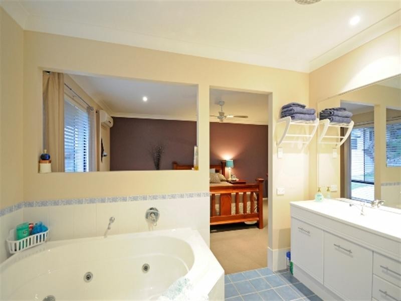 59 Sky Royal Terrace, Burleigh Heads QLD 4220