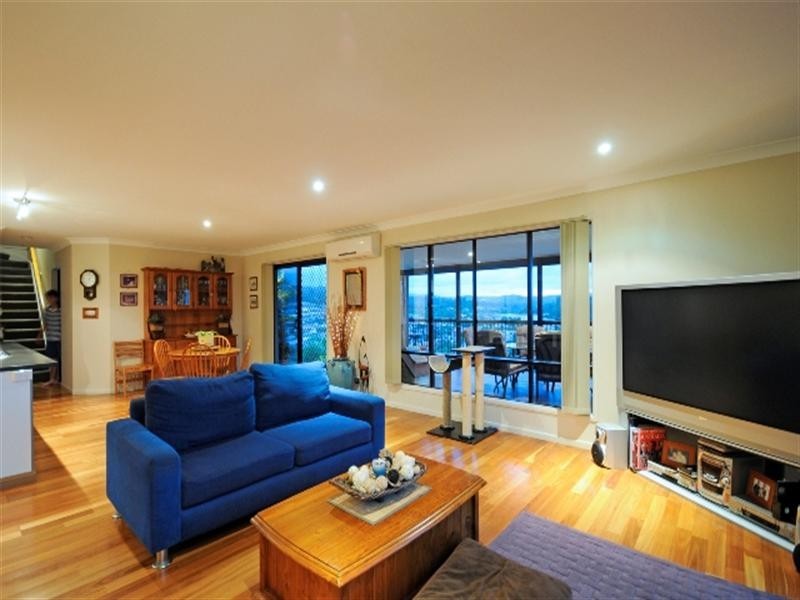 59 Sky Royal Terrace, Burleigh Heads QLD 4220