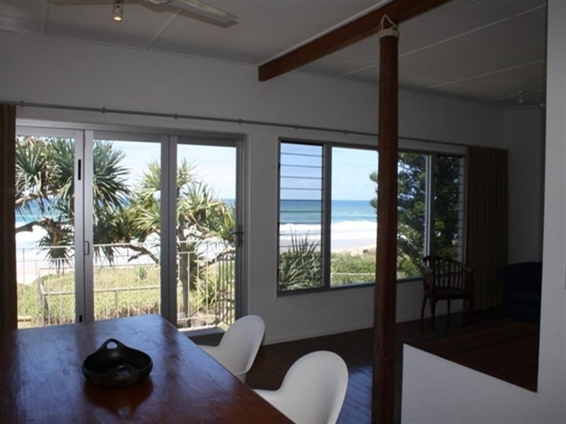 428 The Esplanade, Palm Beach QLD 4221