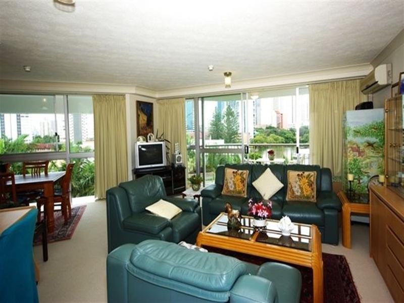 401 ‘Edgewater Gardens’ 21 Peninsular Drive, Surfers Paradise QLD 4217