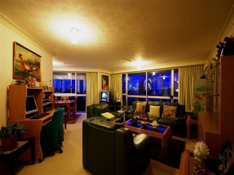 401 ‘Edgewater Gardens’ 21 Peninsular Drive, Surfers Paradise QLD 4217