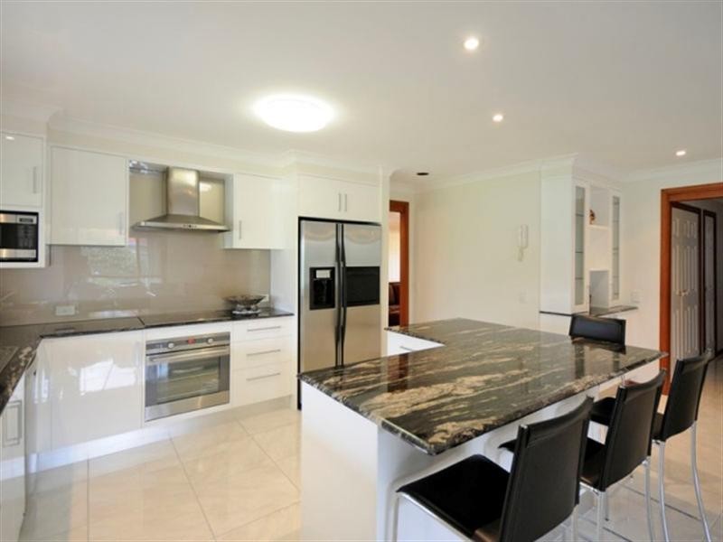 35 Angelica Street, Elanora QLD 4221