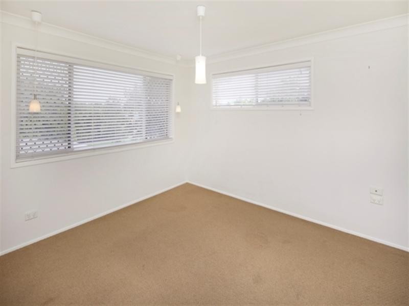 32 Mainsail Street, Currumbin Waters QLD 4223