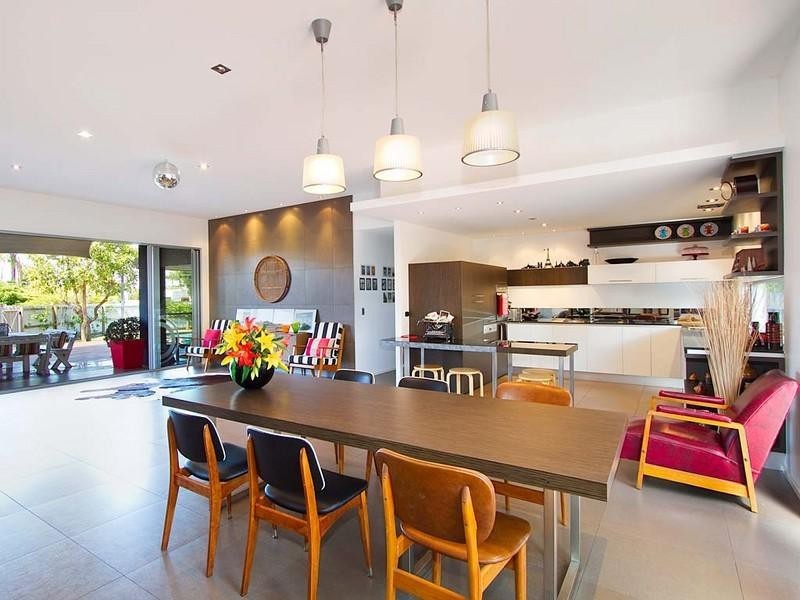 7 Anchor Court, Mermaid Waters QLD 4218