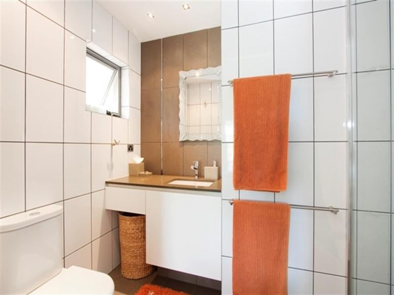 7 Anchor Court, Mermaid Waters QLD 4218