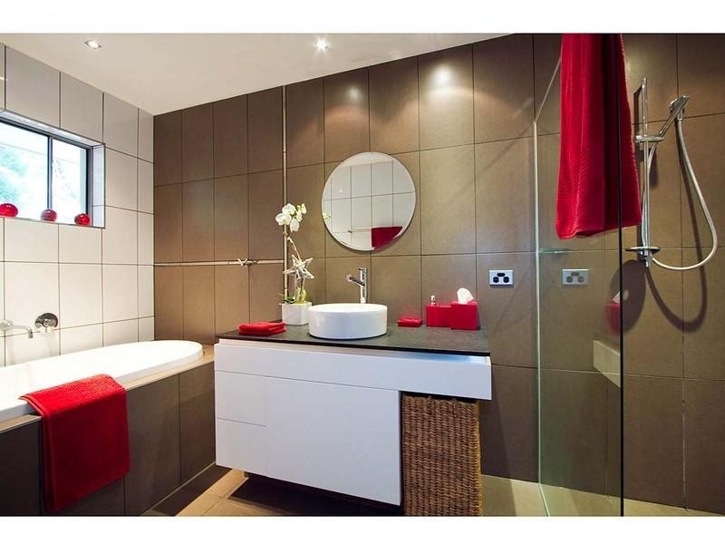 7 Anchor Court, Mermaid Waters QLD 4218