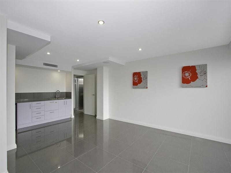 57 George St Central, Burleigh Heads QLD 4220