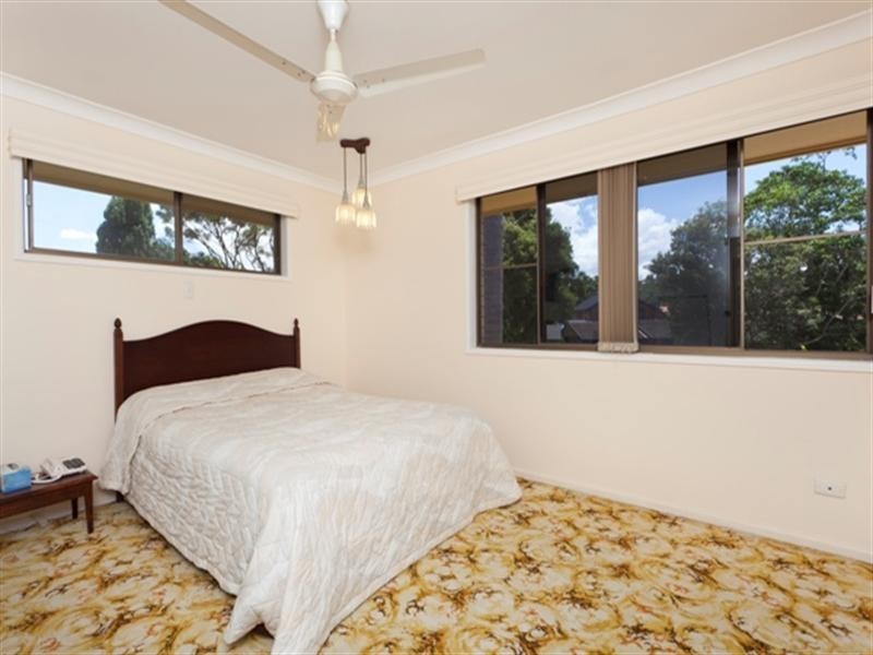 8 Headsail Court, Currumbin Waters QLD 4223