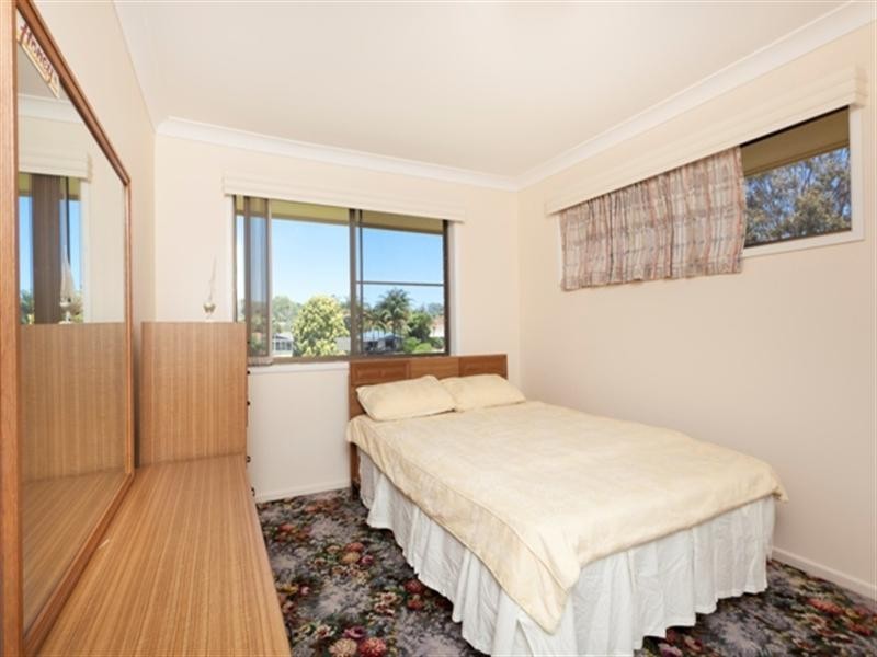 8 Headsail Court, Currumbin Waters QLD 4223