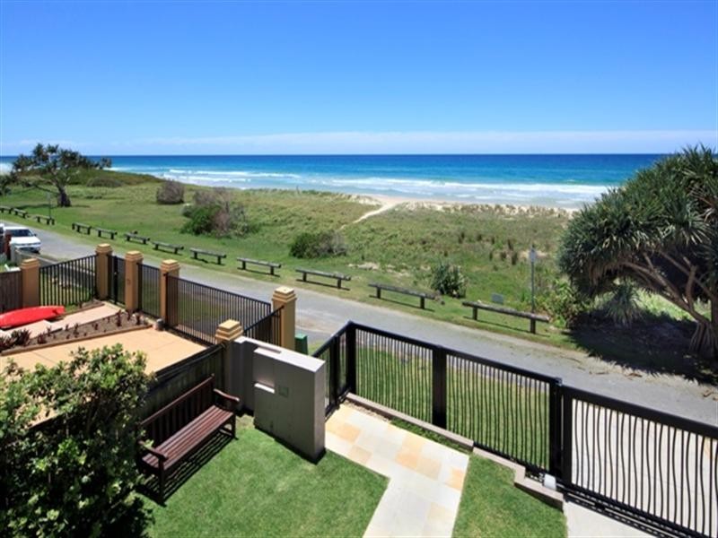 500 The Esplanade, Palm Beach QLD 4221