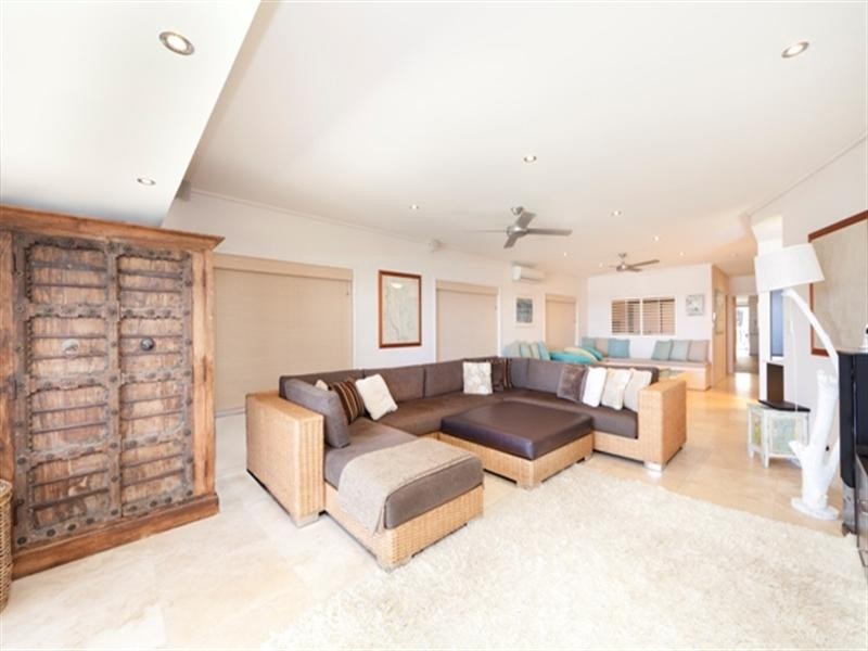 500 The Esplanade, Palm Beach QLD 4221